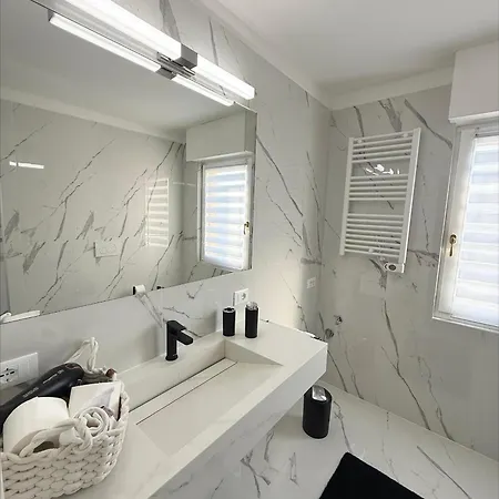 Catullo Loft Near Verona *