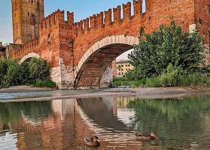 Catullo Loft Near Verona * Dossobuono